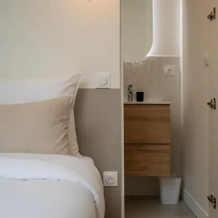 Avec Jardin, Proche Tram